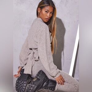 ✨ PrettyLittleThing RENEW Oatmeal Tie-Back Cropped Sweater – Size L